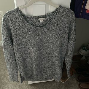 Gray women’s scoop neck sweater